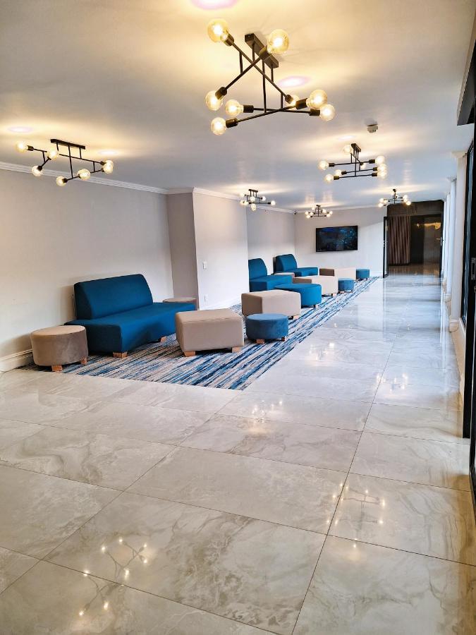 Zar Hotel Amanzimtoti Exterior foto